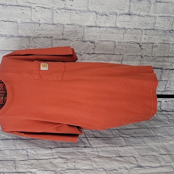 2 Pack CARHARTT Red and Tan Men's‎ Logo Shirts Medium - Picture 1 of 13
